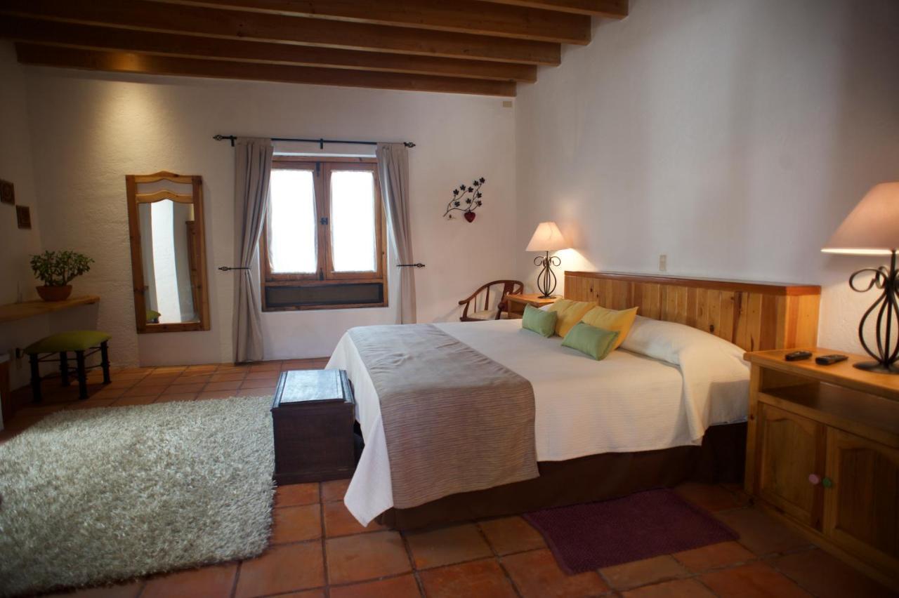 La Casona De Los Colibries El Pueblito  Zimmer foto