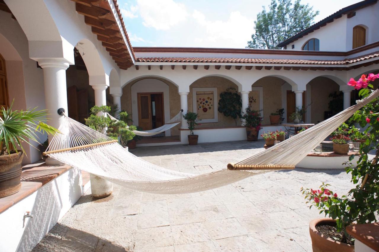 La Casona De Los Colibries El Pueblito  Exterior foto